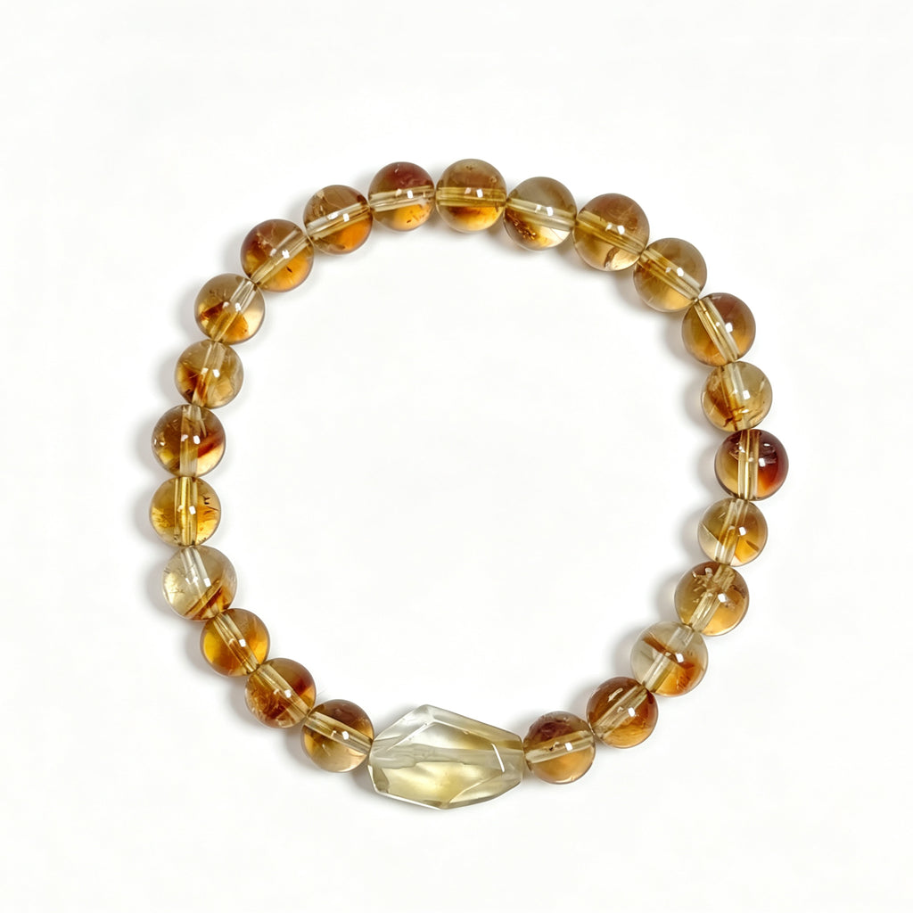 Top view of Golden healer Quartz crystal bracelet showing full bead arrangement